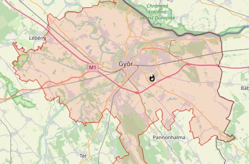 Tűz volt egy raklaptelepen Töltéstaván